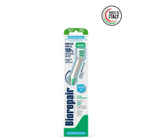 Зубная щётка Biorepair Antibatterico Setole Medie для полной защиты. средней жесткости